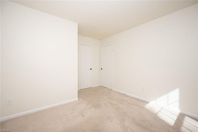 600 Butterwick CT, Chesapeake, VA 23320