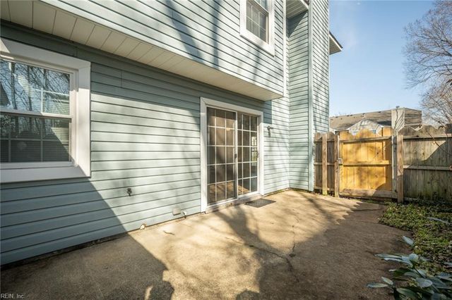 600 Butterwick CT, Chesapeake, VA 23320