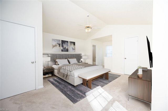 600 Butterwick CT, Chesapeake, VA 23320