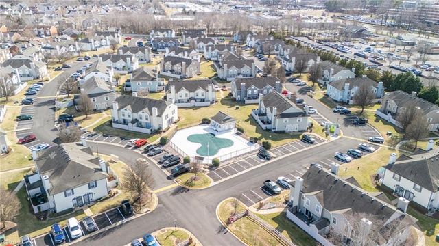 600 Butterwick CT, Chesapeake, VA 23320