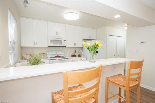 600 Butterwick CT, Chesapeake, VA 23320