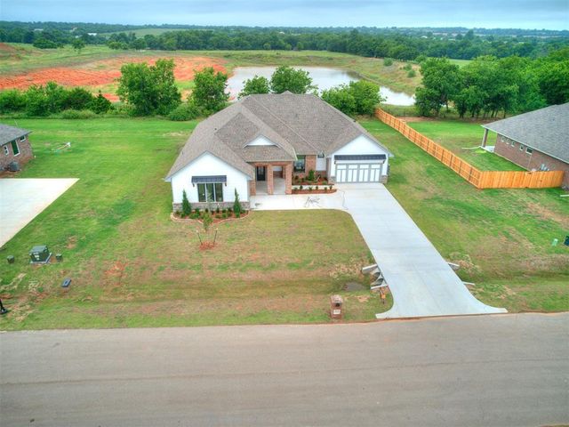 4025 Great Redwood Road, Newcastle, OK 73072