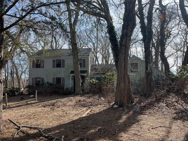 77 Westchester Drive, Rocky Point, NY 11778