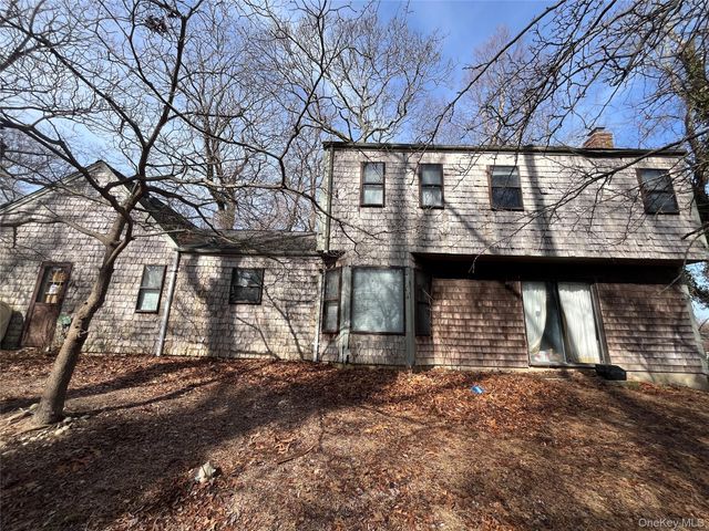 77 Westchester Drive, Rocky Point, NY 11778