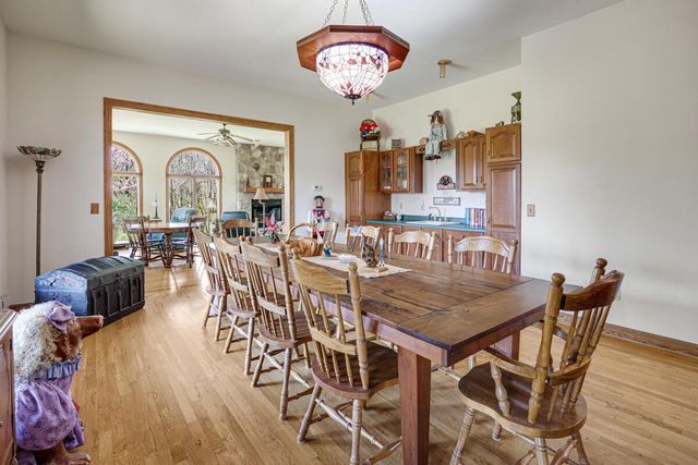 26619 Washington AVENUE, Waterford, WI 53185