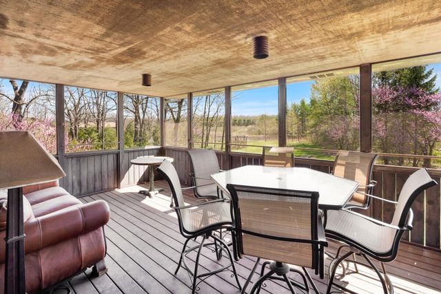 26619 Washington AVENUE, Waterford, WI 53185