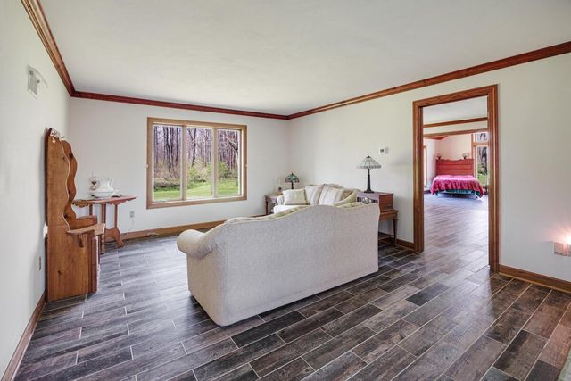 26619 Washington AVENUE, Waterford, WI 53185