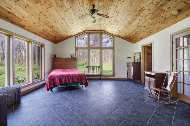 26619 Washington AVENUE, Waterford, WI 53185