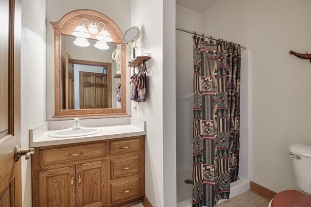 26619 Washington AVENUE, Waterford, WI 53185