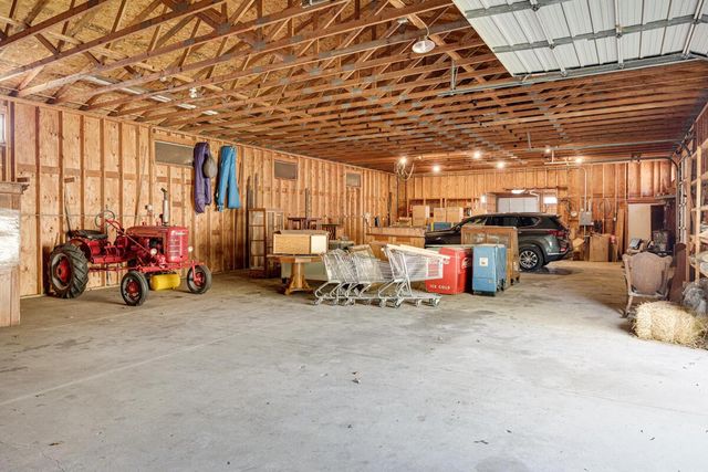 26619 Washington AVENUE, Waterford, WI 53185