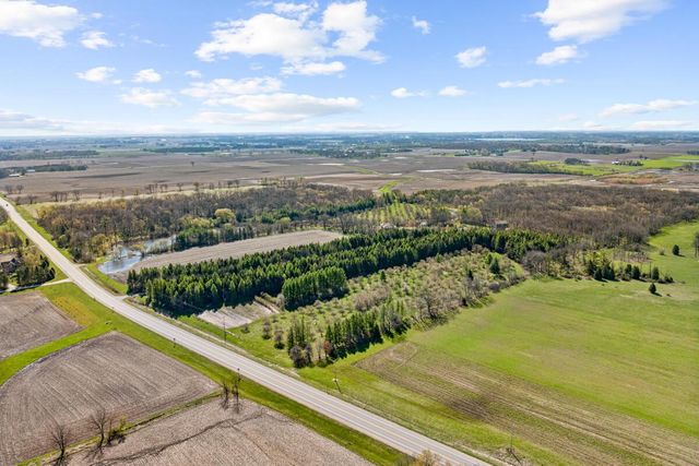 26619 Washington AVENUE, Waterford, WI 53185