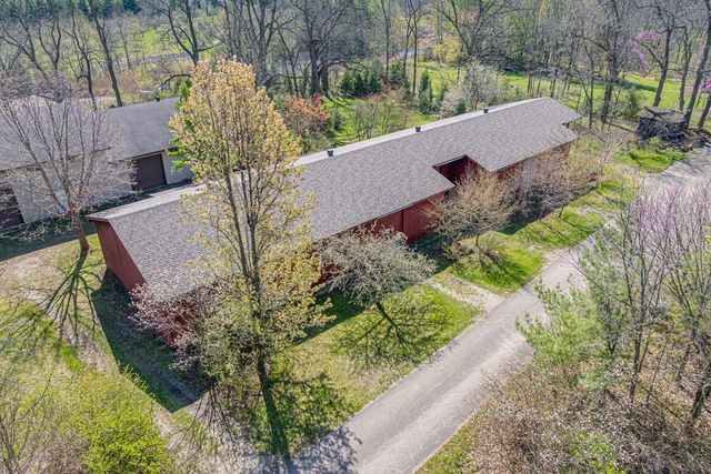26619 Washington AVENUE, Waterford, WI 53185