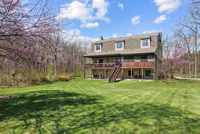 26619 Washington AVENUE, Waterford, WI 53185