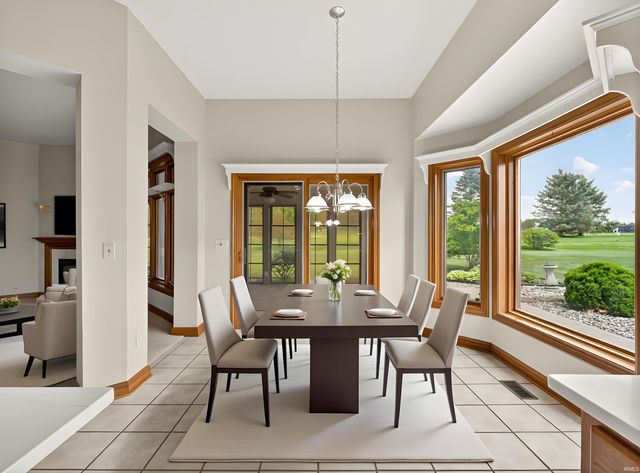 1908 Bent Tree Court, Auburn, IN 46706