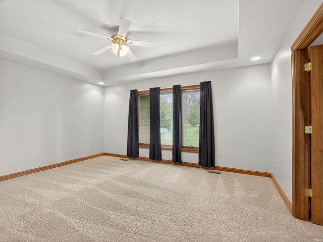 1908 Bent Tree Court, Auburn, IN 46706