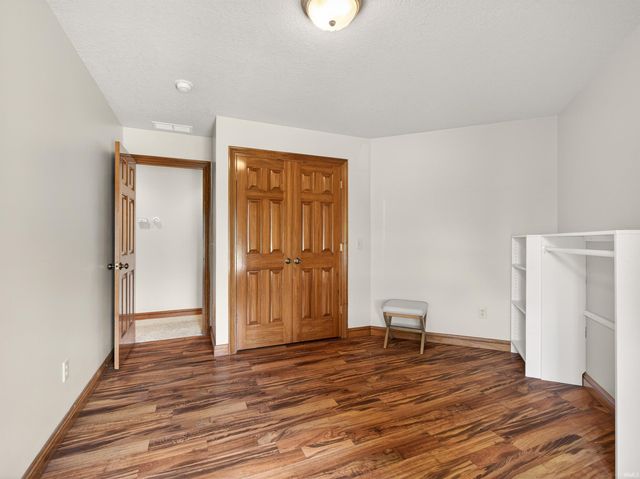 1908 Bent Tree Court, Auburn, IN 46706