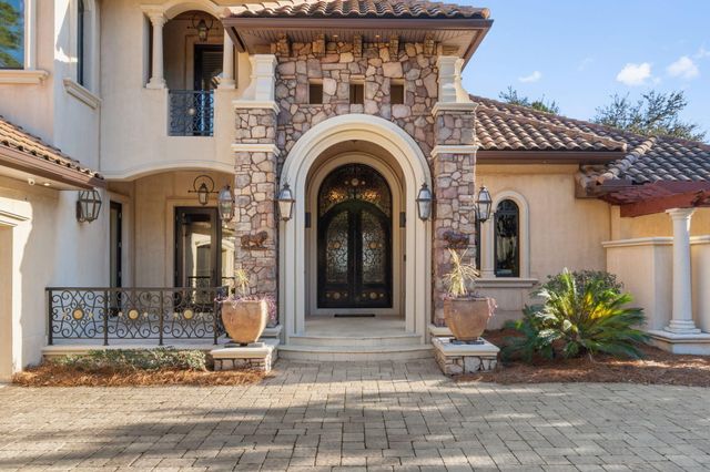 437 Admiral Court, Destin, FL 32541