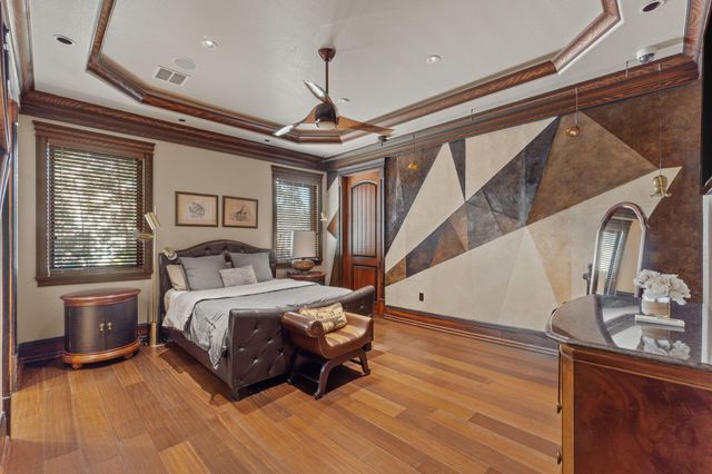 437 Admiral Court, Destin, FL 32541