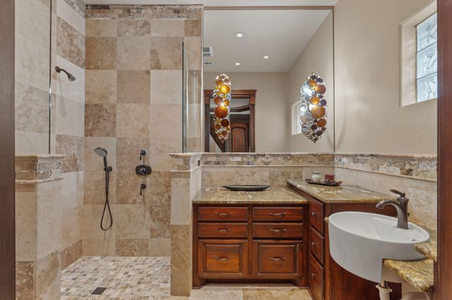 437 Admiral Court, Destin, FL 32541