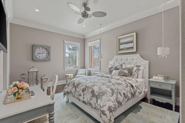 437 Admiral Court, Destin, FL 32541
