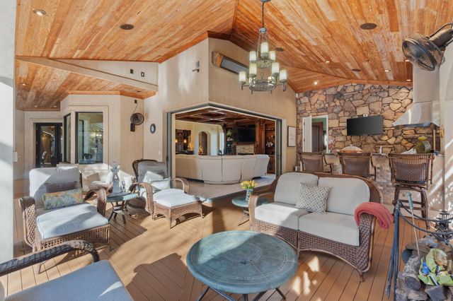 437 Admiral Court, Destin, FL 32541