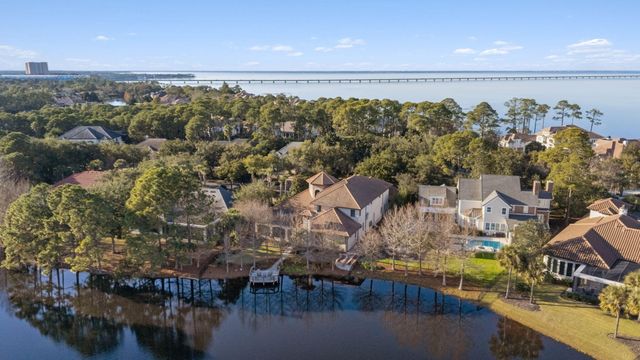 437 Admiral Court, Destin, FL 32541
