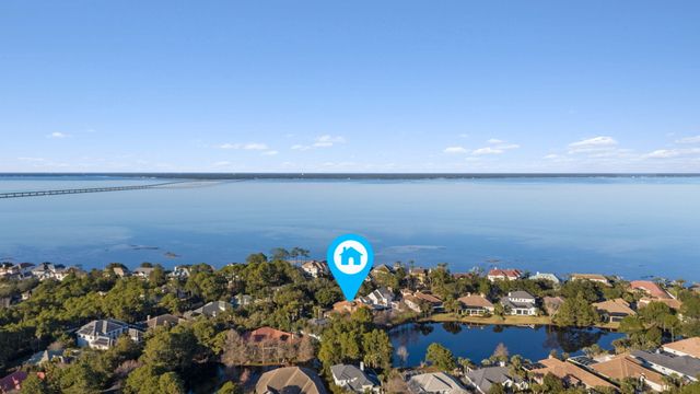 437 Admiral Court, Destin, FL 32541