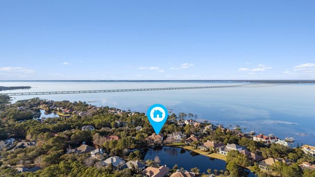 437 Admiral Court, Destin, FL 32541