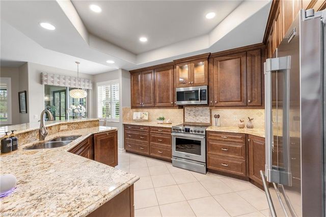 20691 Wildcat Run DR 102, Estero, FL 33928