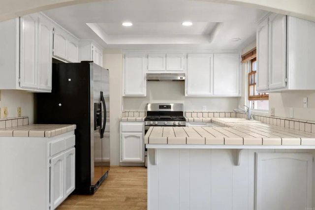2583 Navarra Drive D, Carlsbad, CA 92009