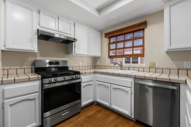 2583 Navarra Drive D, Carlsbad, CA 92009