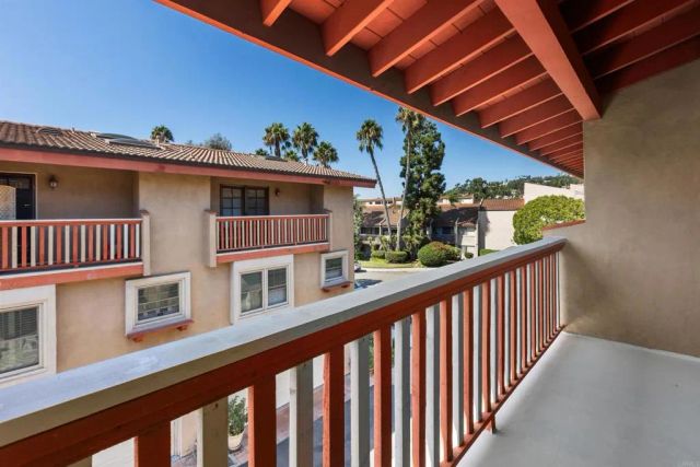 2583 Navarra Drive D, Carlsbad, CA 92009
