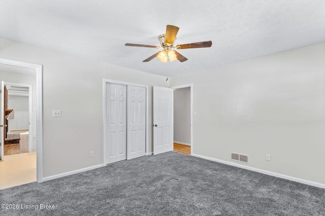 8199 Arnoldtown Rd, Louisville, KY 40214