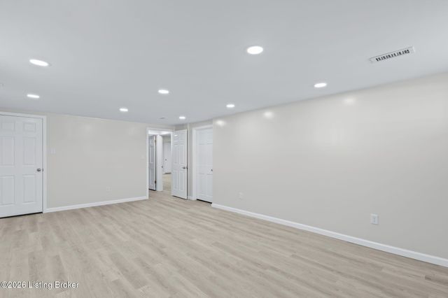 8199 Arnoldtown Rd, Louisville, KY 40214