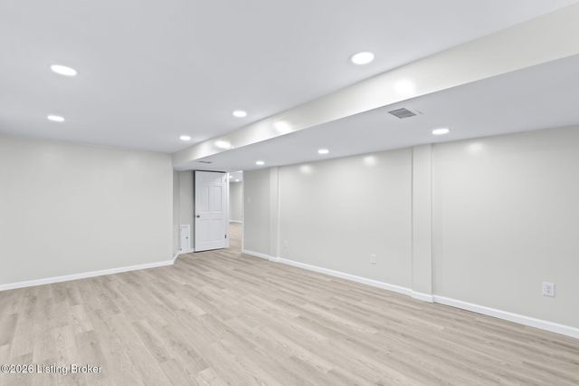 8199 Arnoldtown Rd, Louisville, KY 40214