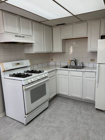 3113 Bernice Road 6, Lansing, IL 60438