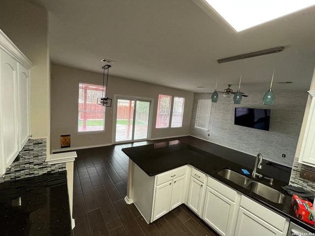 24510 Wine Rose, San Antonio, TX 78255