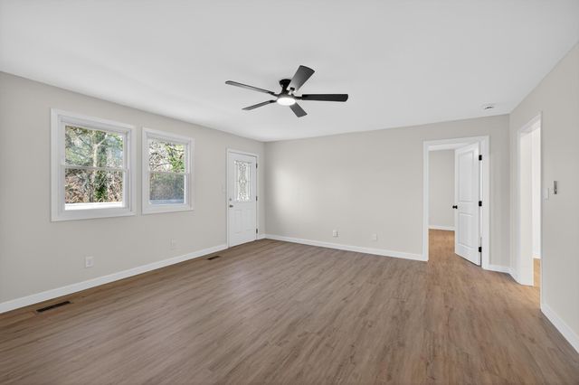 86 West Drive, Rossville, GA 30741