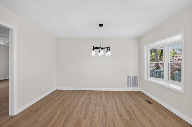 86 West Drive, Rossville, GA 30741