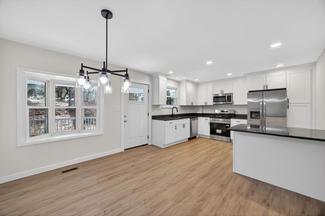 86 West Drive, Rossville, GA 30741