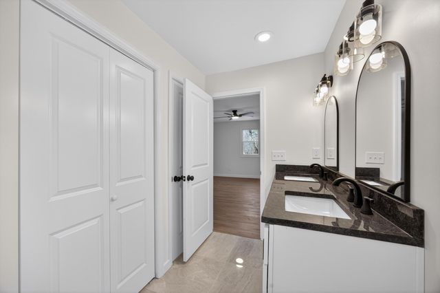 86 West Drive, Rossville, GA 30741