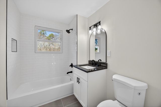 86 West Drive, Rossville, GA 30741