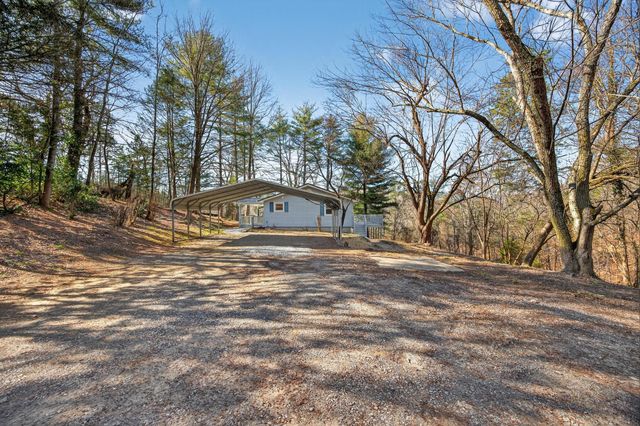 86 West Drive, Rossville, GA 30741