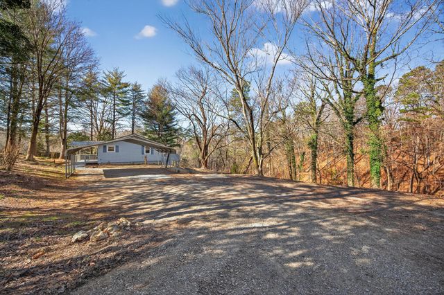 86 West Drive, Rossville, GA 30741