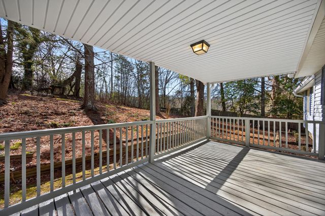 86 West Drive, Rossville, GA 30741