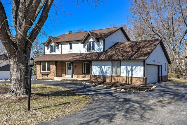 20300 Yorktown COURT, Brookfield, WI 53045