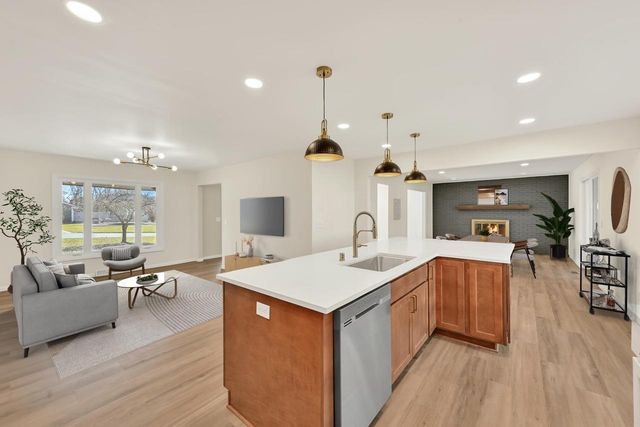 20300 Yorktown COURT, Brookfield, WI 53045