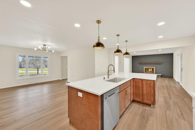 20300 Yorktown COURT, Brookfield, WI 53045