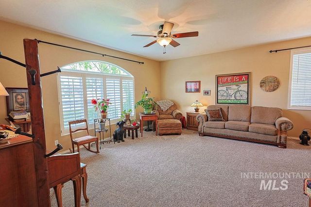 2628 Elizabeth Blvd, Twin Falls, ID 83301