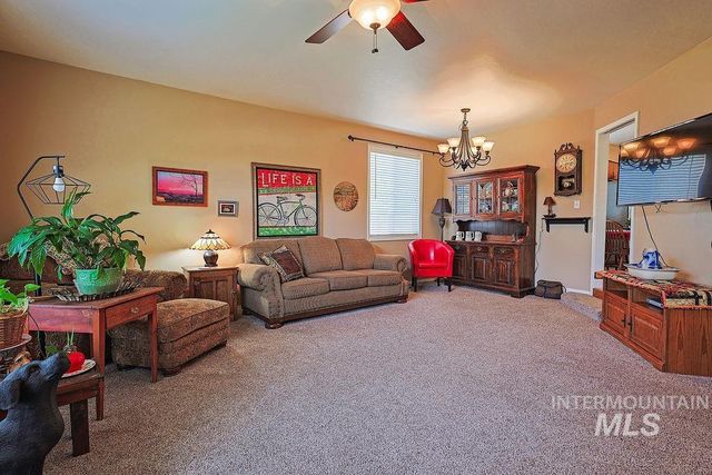 2628 Elizabeth Blvd, Twin Falls, ID 83301